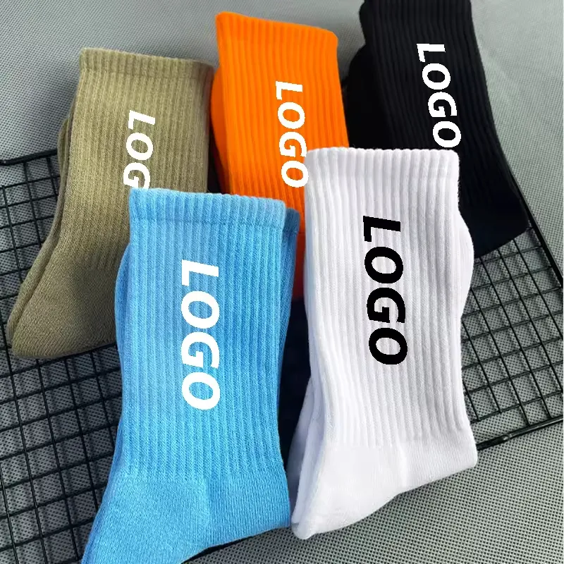 High Quality Custom Logo Sport Socks with Jacquard Embroidery Unisex Crew Socks for Men Women Bottom Logo Position Youth Size
