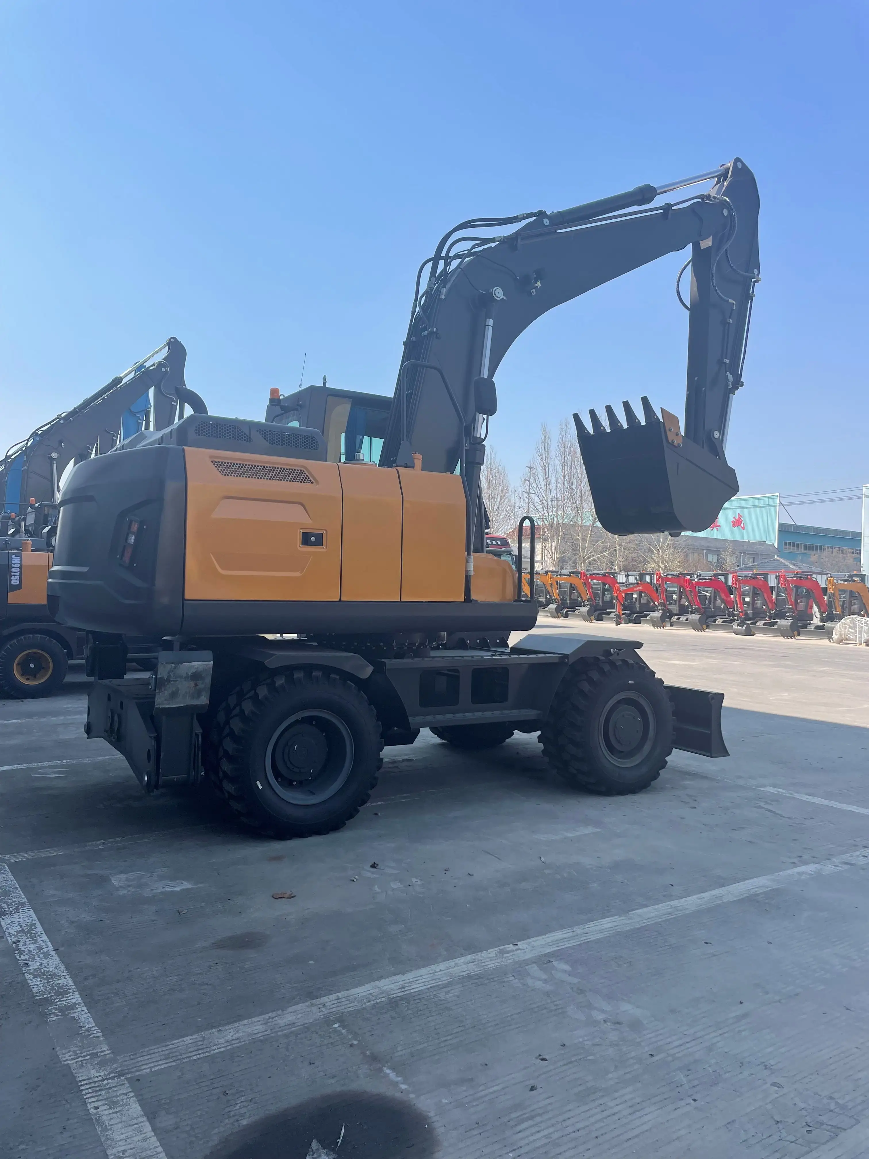 New Cheap Excavator with High Fuel Efficiency,Strong Stability,Smart and Efficient