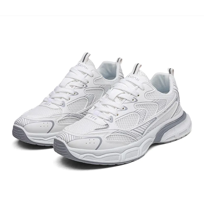 Customized Men's Luxury Sports Shoes Breathable Fashionable and Casual Running Shoes