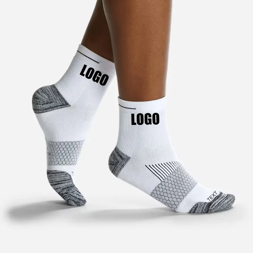 Breathable Sporty Running Sock Custom Logo Athletic Socks Unisex Quarter Sport Sock With Design Logo