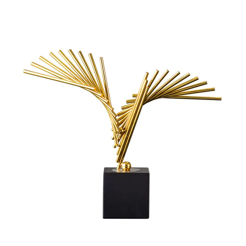 Creative Modern Home Decor Flying Eagle Ornaments Home Decoration Luxury Home Decor Items